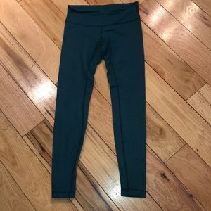 Lululemon size 4/6 leggings